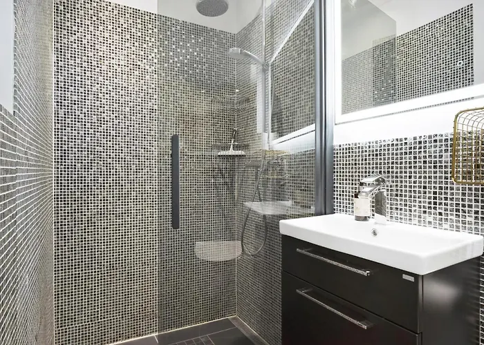 1 Bedroom Lovely In